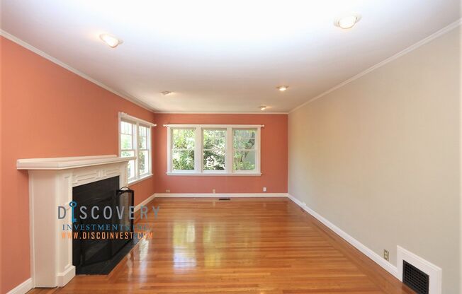 Piedmont Home with Bedroom Suite and Enclosed Yard