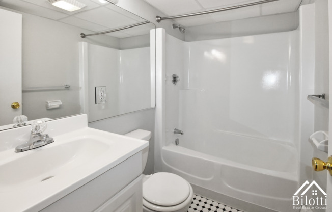 1 bed, 1 bath, 620 sqft, $1,525, Unit 266-02