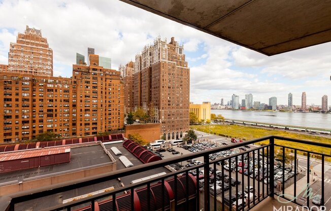 1 bed, 1 bath, $4,250, Unit 11J