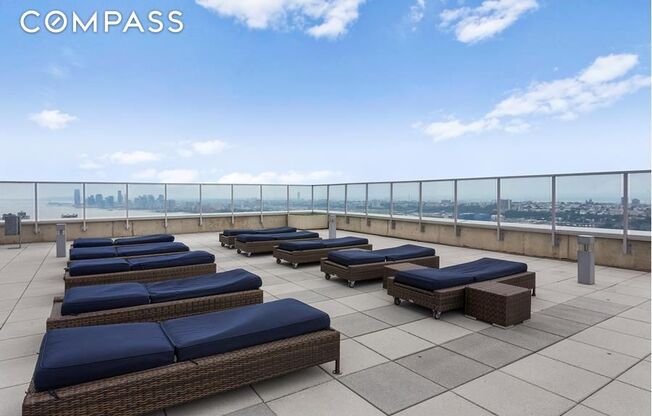 2 beds, 2 baths, $6,500, Unit 25D