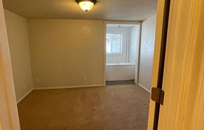 1 bed, 1 bath, 800 sqft, $1,550, Unit 3 (Basement)