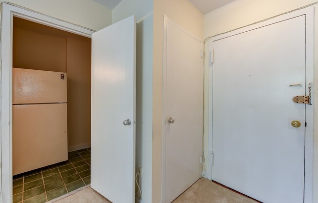 Studio, 1 bath, $1,495