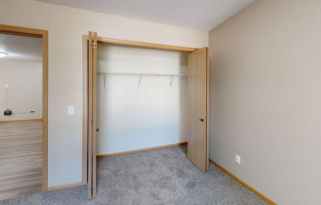 2 beds, 1 bath, 1,023 sqft, $1,225, Unit 3101-118
