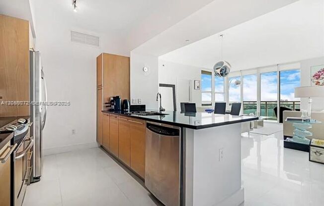 2 beds, 2.5 baths, $6,500, Unit # 3710