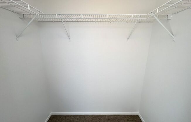 3 beds, 2 baths, $1,675, Unit # 1081