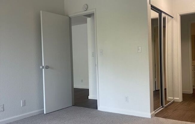 2 beds, 1.5 baths, 1,035 sqft, $1,890, Unit 14