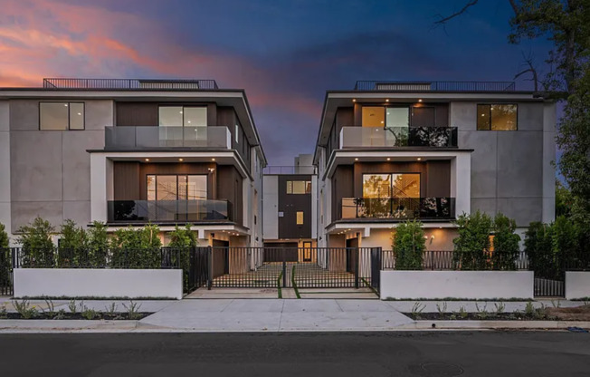 Elevated Living in the Heart of Hollywood