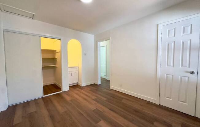 5371 LOUIS PL
