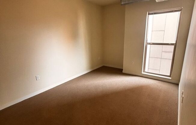 2 beds, 2 baths, $1,660, Unit 408