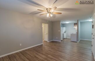 2 beds, 1 bath, 765 sqft, $900, Unit 10