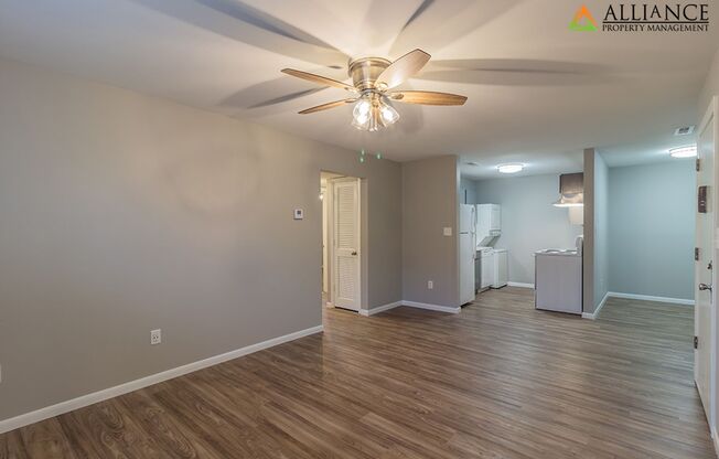 2 beds, 1 bath, 765 sqft, $900, Unit 10