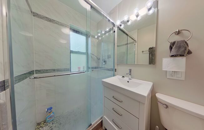 1 bed, 1 bath, 500 sqft, $2,450, Unit 202