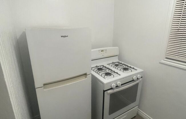 Studio, 1 bath, $1,550, Unit 9