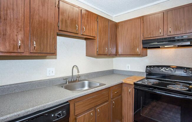 Studio, 1 bath, 412 sqft, $850