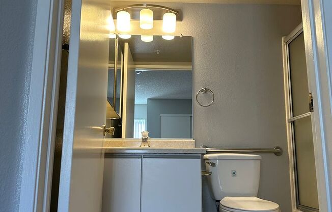 2 beds, 2 baths, 800 sqft, $2,145, Unit 222