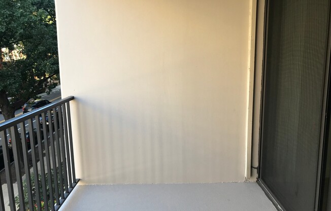 Studio, 1 bath, 440 sqft, $2,432, Unit 0332