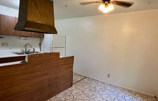 2 beds, 1.5 baths, $875