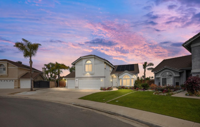 Beautiful 3-Bedroom, 3-Bath Home in Riverlakes Ranch with Lake Access