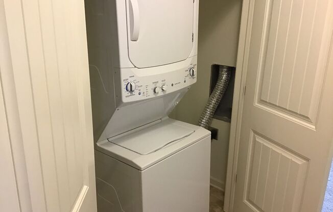 1 bed, 1 bath, 840 sqft, $1,535, Unit SU20242