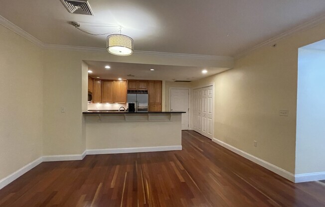 81 87 FAIRMOUNT AVE