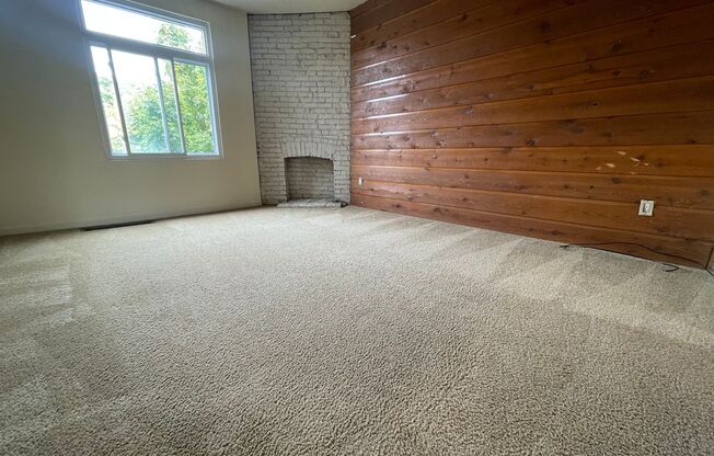 Fantastic 2BR on Bates Street! Fantastic Oakland Location!! Call Today!