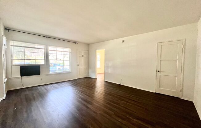 Studio, 1 bath, 600 sqft, $1,895, Unit 120