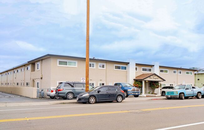 1455 Tropic Apartments