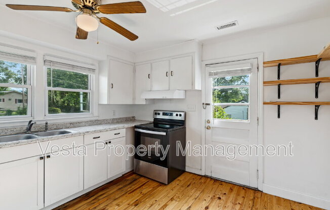 131 MOODY AVE