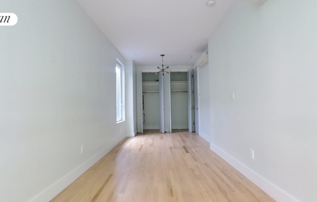 2 beds, 1 bath, $2,499, Unit 2D