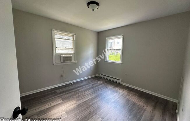 1 bed, 1 bath, 700 sqft, $1,245, Unit Apartment 13