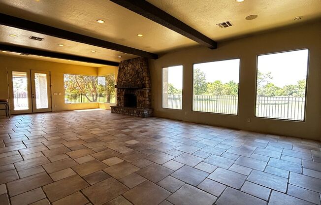 On GOLF COURSE LOT - 3 Bed/3Bath GATED Community, Single Story
