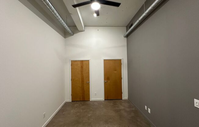 1 bed, 1 bath, 754 sqft, $1,425, Unit 302
