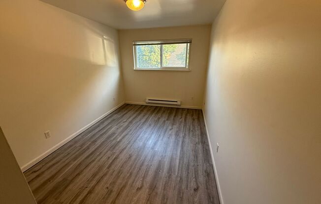 2 beds, 1 bath, 859 sqft, $2,695, Unit C-202