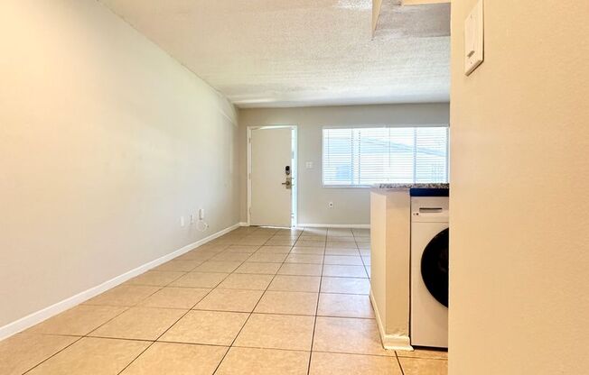 1 bed, 1 bath, 640 sqft, $1,599, Unit 32