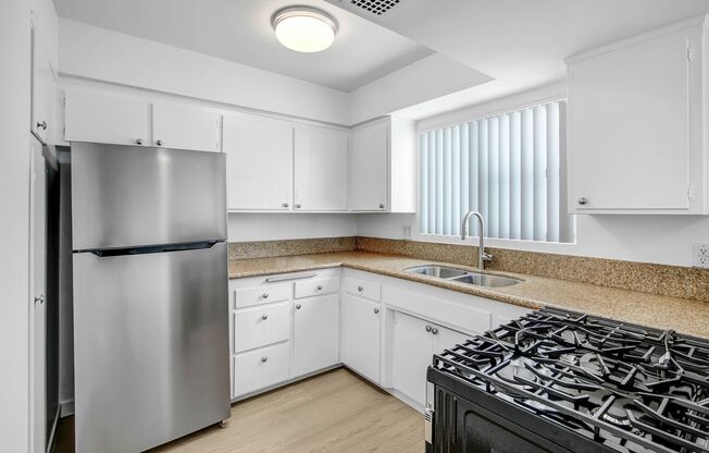 744 S.Windsor Blvd. - just south of Wilshire Blvd.