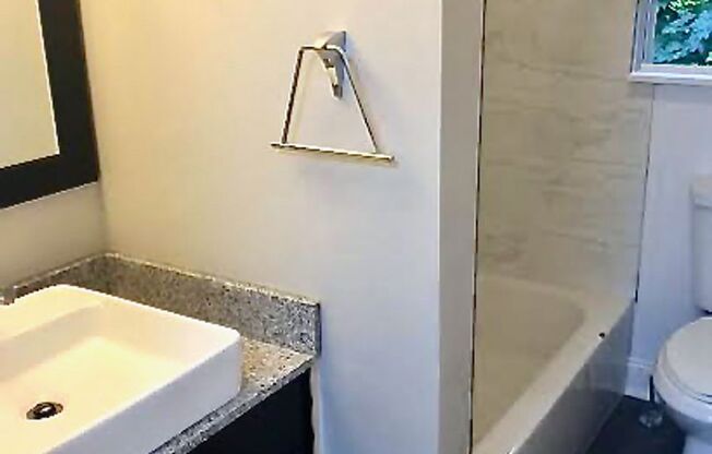 2 beds, 2 baths, 1,300 sqft, $1,695, Unit B11