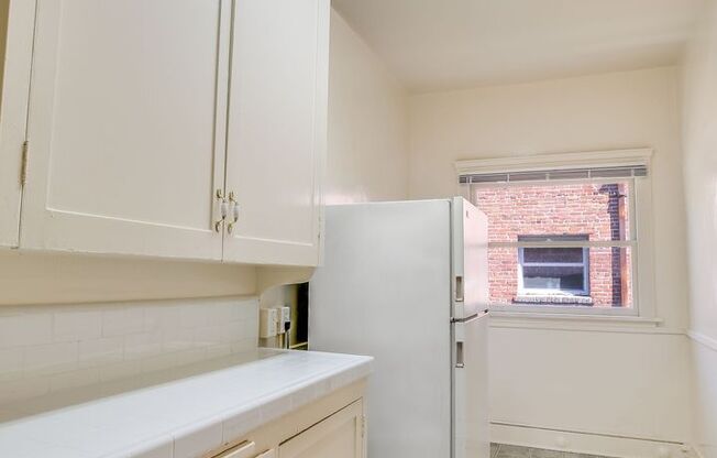 Studio, 1 bath, $1,525, Unit 312