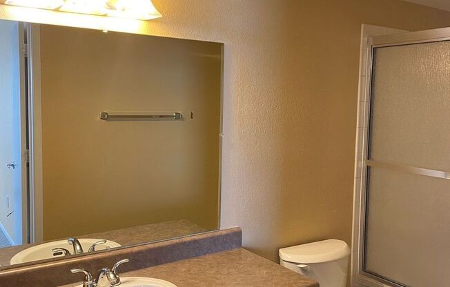 2 beds, 2 baths, $1,400