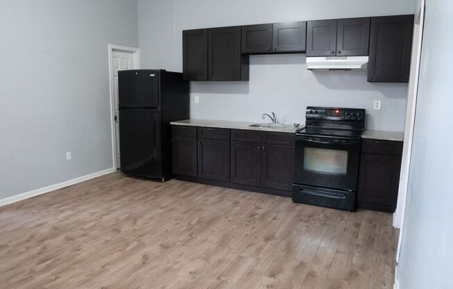 1 bed, 1 bath, 1,000 sqft, $1,200, Unit 1st Floor