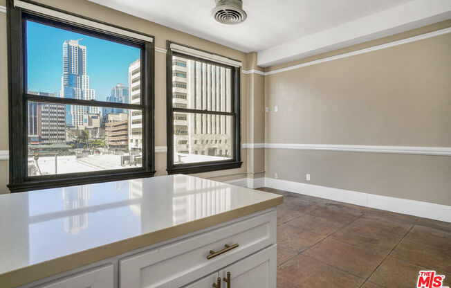 Studio, 1 bath, 750 sqft, $2,500, Unit 309