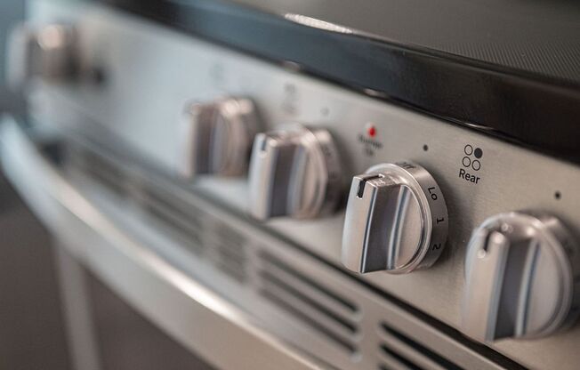 1 bed, 1 bath, 585 sqft, $1,715, Unit 515