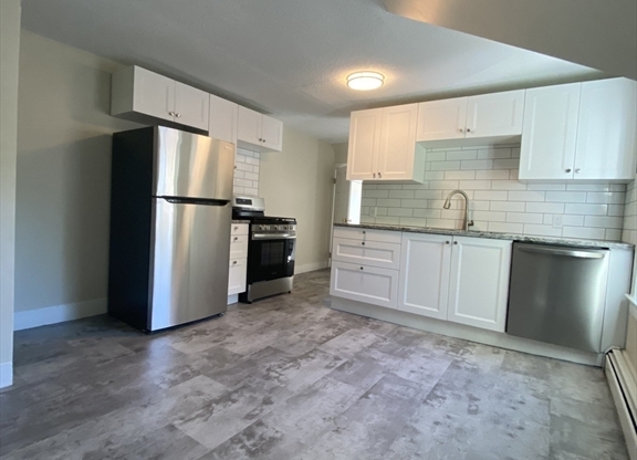 2 beds, 1 bath, 1,000 sqft, $2,000, Unit 3