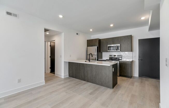2 beds, 2 baths, 1,142 sqft, $1,850, Unit Unit 305