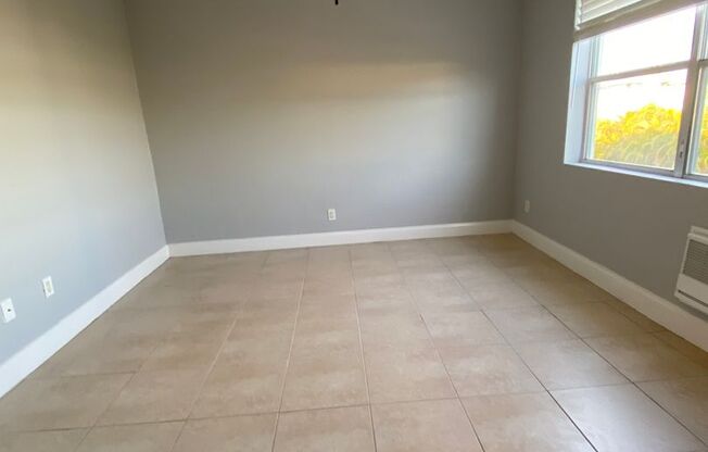 2 beds, 1 bath, 634 sqft, $1,750, Unit 330-07