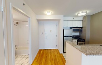 120 W 21st St