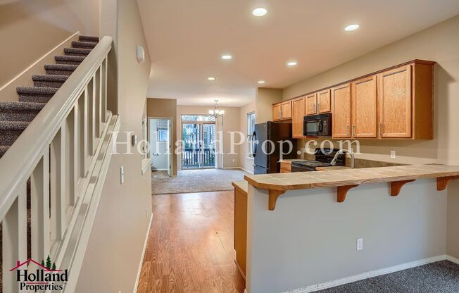 2 beds, 2.5 baths, $2,295