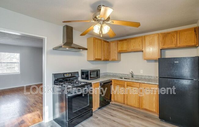 3419 S University Drive