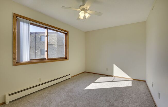 2 beds, 1 bath, 726 sqft, $1,295, Unit 799-205