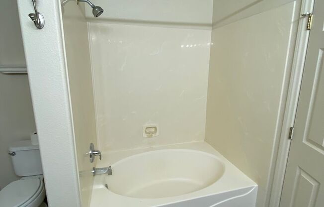 3 beds, 2.5 baths, $1,975
