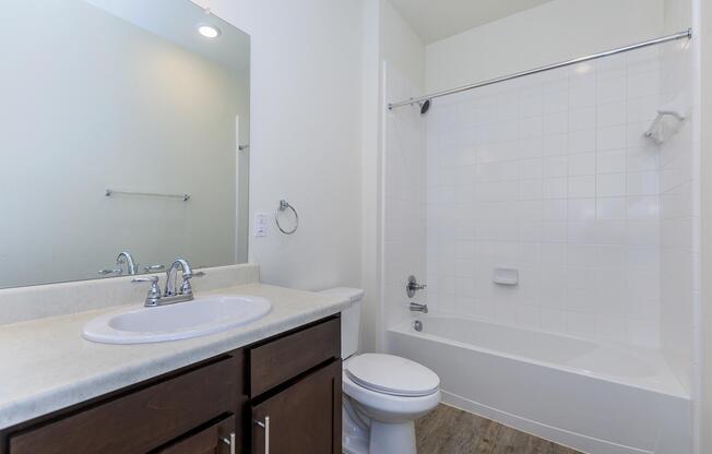 3 beds, 2 baths, 1,201 sqft, $1,461